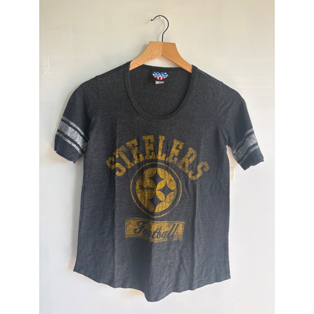 Junk Food Pittsburgh Steelers T-Shirt Athleisure Gray Scoop Neck Football Tee Sm